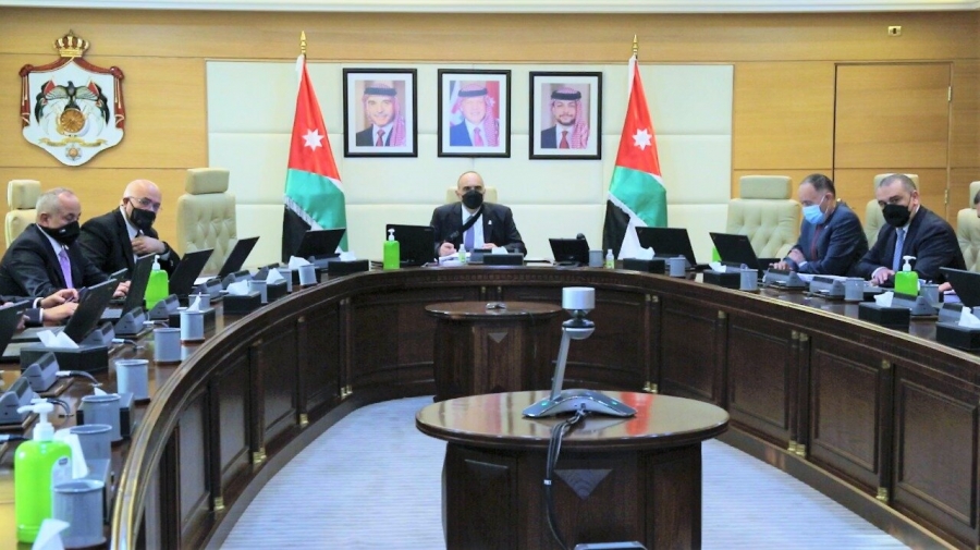 مجلس الوزراء يقرّ عدداً من التشريعات ويعيّن أبو الرّاغب مديراً لهيئة الإعلام