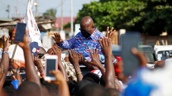 رئيس غانا يجمّد زيادة راتبه السنوية بسبب تداعيات أزمة كورونا