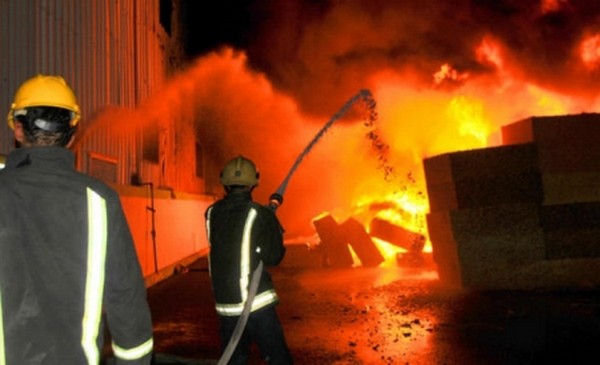 حريق بمقر البريد الأردني بمنطقة المقابلين في العاصمة عمان