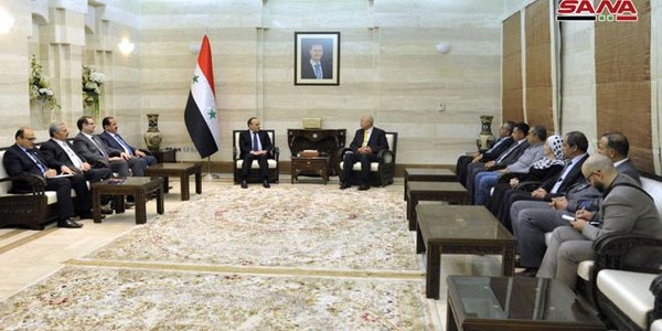 رئيس الحكومة السورية لـ الوفد الاردني : حريصون على تعزيز العلاقات مع المكونات الشعبية العربية
