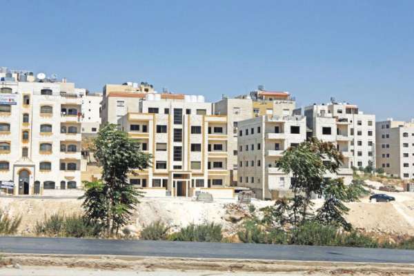 العمري : على الحكومة خفض فوائد قروض الاسكان.. والقطاع لم يشهد تحسنا منذ 2016