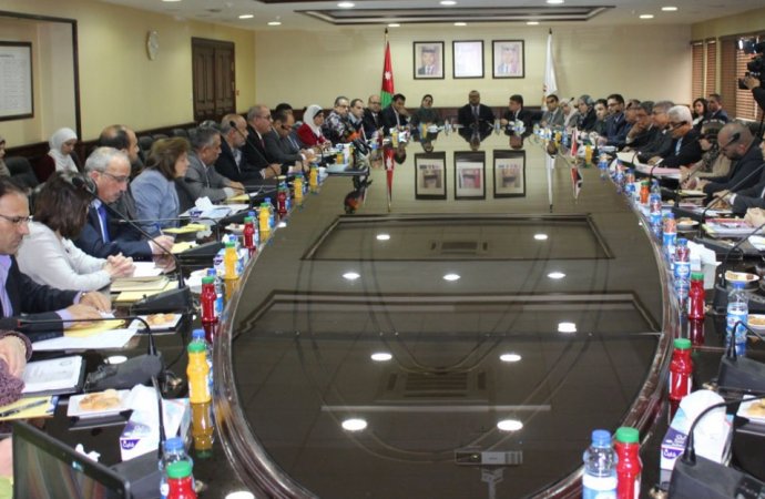 لجنة أردنية مصرية تبحث آليات تعزيز التعاون الاقتصادي والتجاري بين البلدين