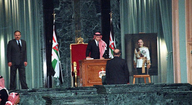 الأردنيون يحتفلون بعيد الجلوس الملكي العشرين غداً...