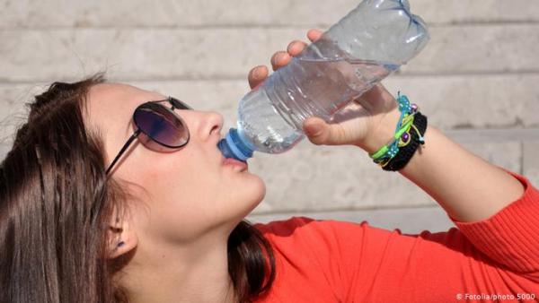 في الصيف اللاهب .. حقائق حول شرب الماء البارد