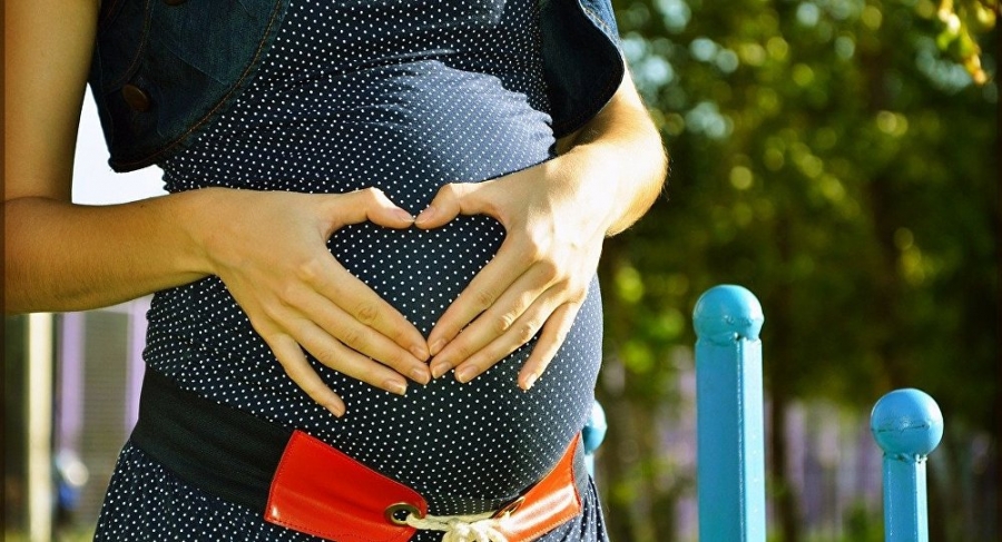 للحامل... الباراسيتامول يضر الجنين الذكر