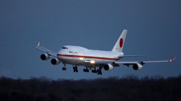 حريق في طائرة رئيس الوزراء الياباني وهي في طريقها إلى تايلاند