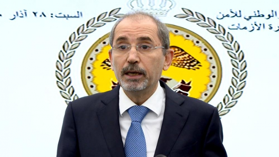 وزير الخارجية يعلن مساء اليوم خطة إعادة الطلبة الأردنيين المتواجدين في الخارج