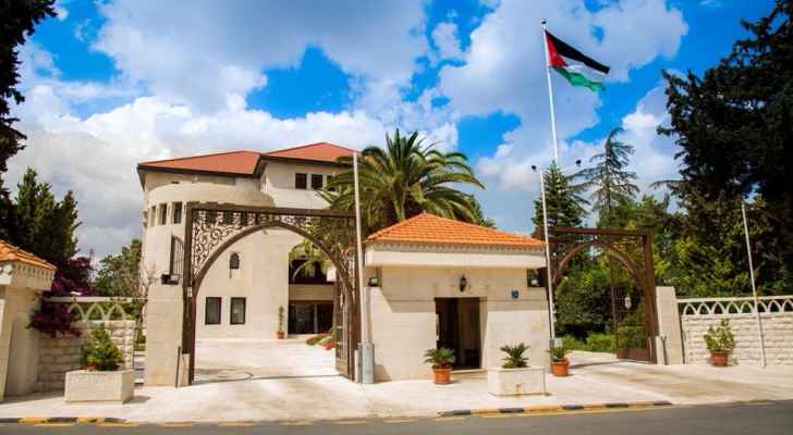 الحكومة: ارسال الارقام المتسلسلة لعودة الطلبة الأردنيين مستمر