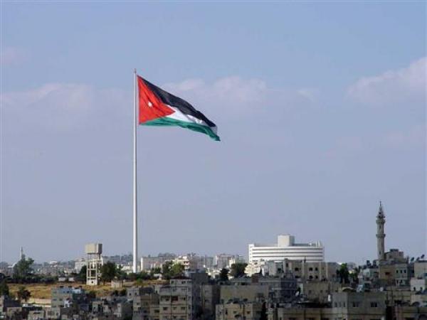 الاردن ينفي  الادعاءات حول وجود مدرعة أردنية محترقة في ليبيا