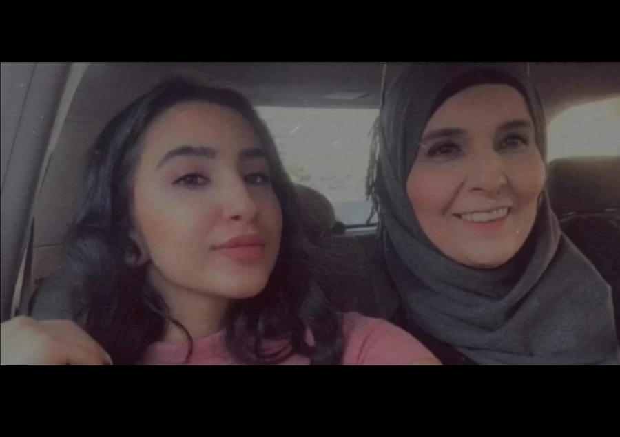 السيدة إيمان الحنيطي تهنئ أبنتها الجميلة دانيه العبادي بعيد ميلادها