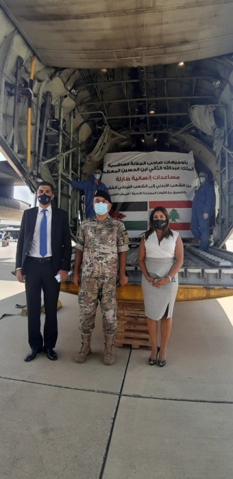 وصول طائرة المساعدات الأردنية إلى بيروت