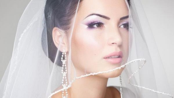 9 خطوات للحصول على بشرة جميلة قبل الزفاف