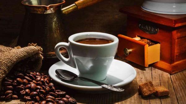 قهوتك اللذيذة قد تفقد طعمها لسبب غير متوقع