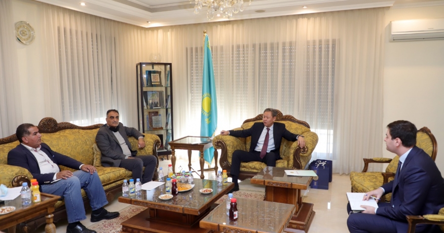 السفير الكازاخستاني يؤكد التعاون الوثيق مع الأردن