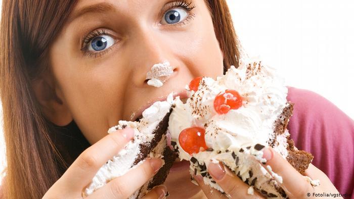 ماذا يحدث لجسمك إذا توقفت عن تناول الحلويات؟