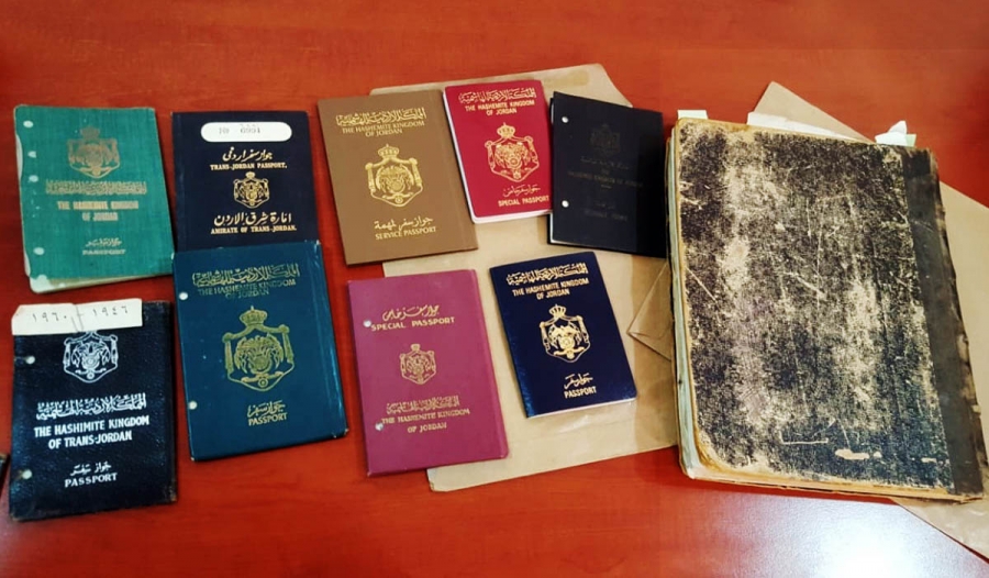 مراحل تطور جواز السفر الأردني في 100 عام