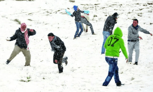 نصائح ليلعب الأطفال بأمان في الثلج