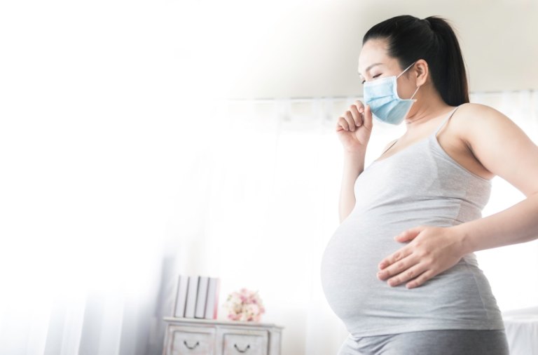دراسة: كورونا يزيد المخاطر على الأمهات الحوامل وحديثي الولادة