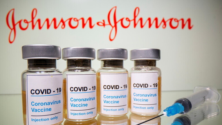 خبراء أمريكيون يوصون باستئناف التطعيم بلقاح جونسون أند جونسون