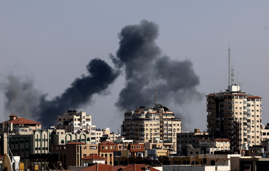 طائرات الاحتلال تشن سلسلة غارات عنيفة على قطاع غزة
