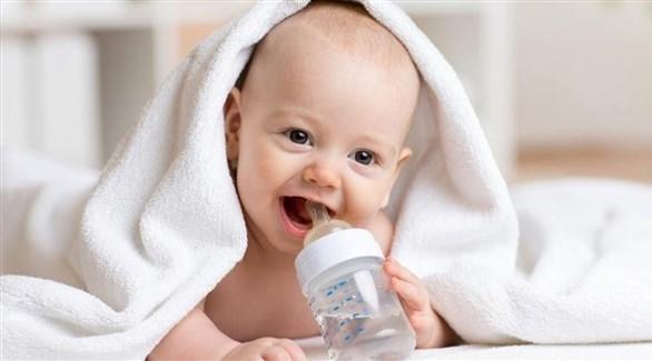 متى تقدم الماء لرضيعك؟