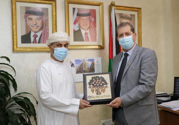 مباحثات بين عمان العربية والملحقية الثقافية لسلطنة عُمان