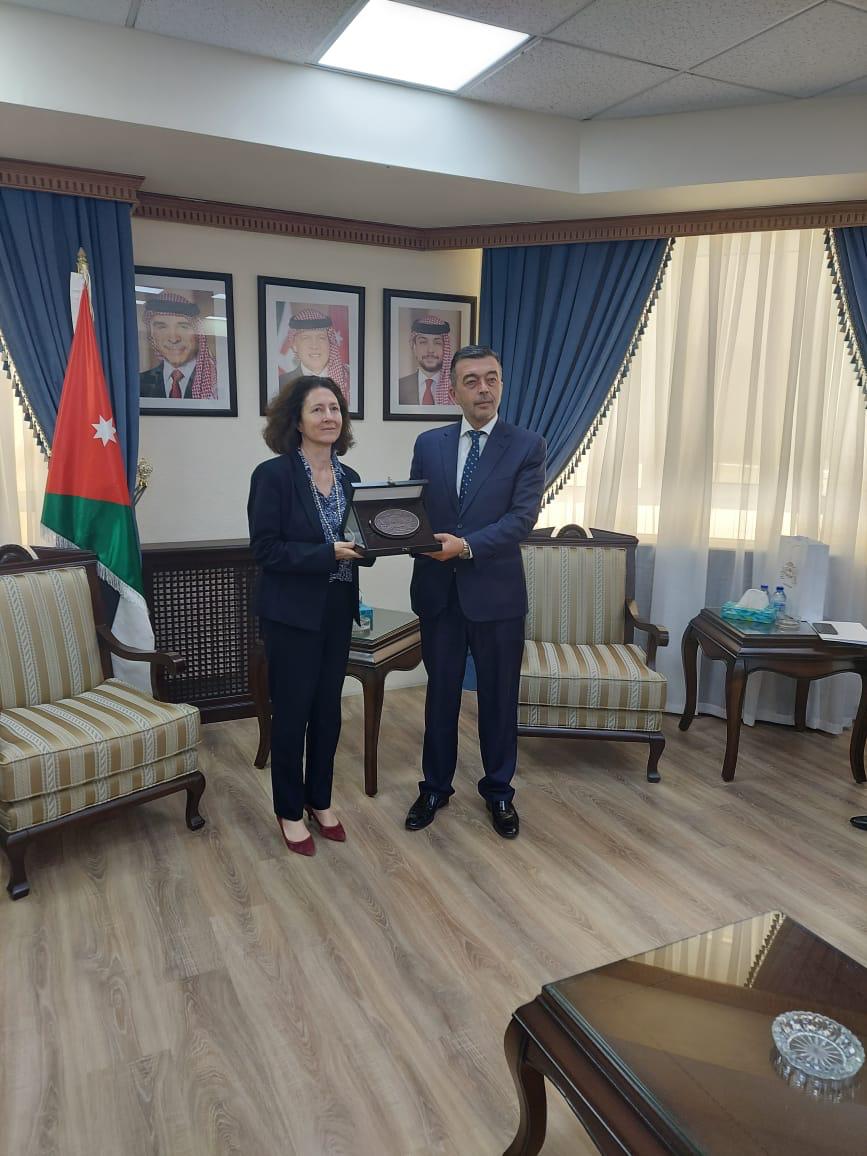 البرلمانية الأردنية – الأوروبية تبحث والسفيرة الفرنسية تعزيز العلاقات الثنائية