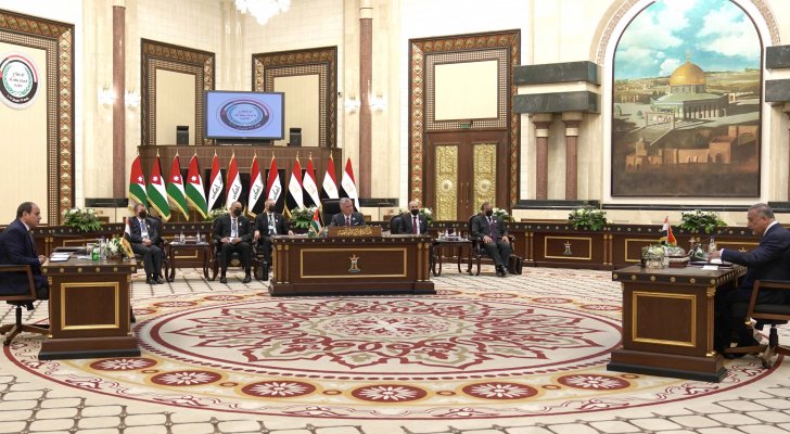 الرئيس العراقي يقيم مأدبة غداء تكريماً للملك والرئيس المصري