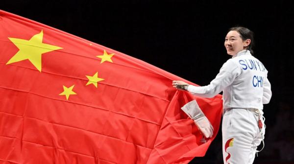 3 ذهبيات للصين في اليوم الأول من الألعاب