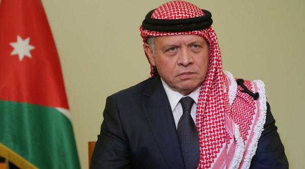 الملك يعزي الرئيس الجزائري بشهداء الحرائق في بلاده