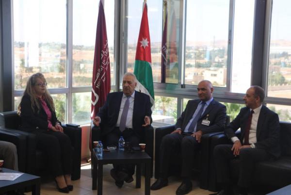 اللجنة الملكية تلتقي أعضاء الهيئة التدريسية لكلية القانون في جامعة الشرق الأوسط