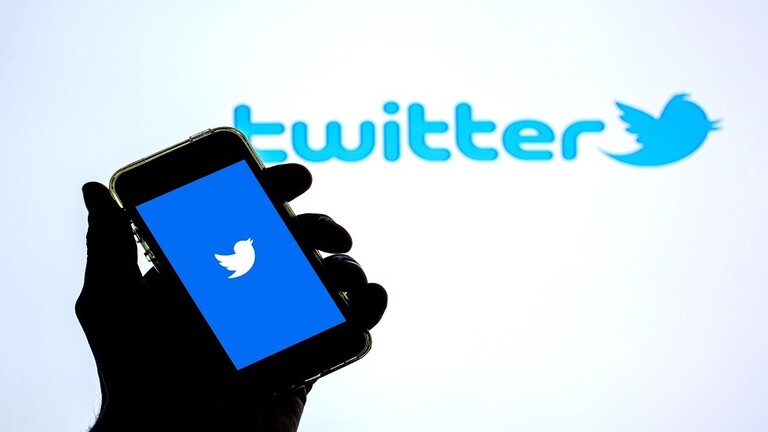 تويتر يزيل شارات التوثيق الزرقاء من حسابات وزارات أفغانية