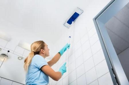 طريقة تساعدك على غسل السقف المعلق في منزلك