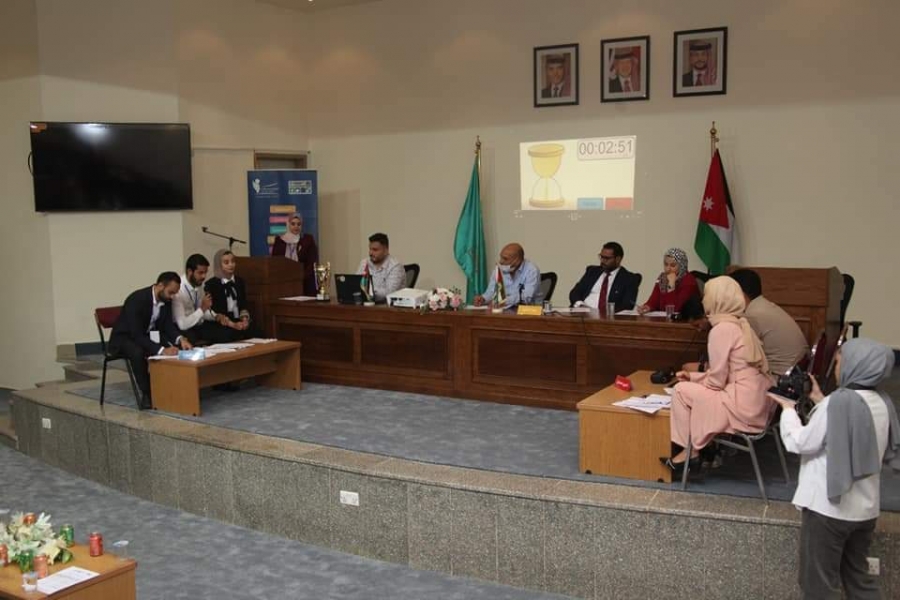 جامعة آل البيت تقيم نشاطاً حول المشاركة السياسية للشباب