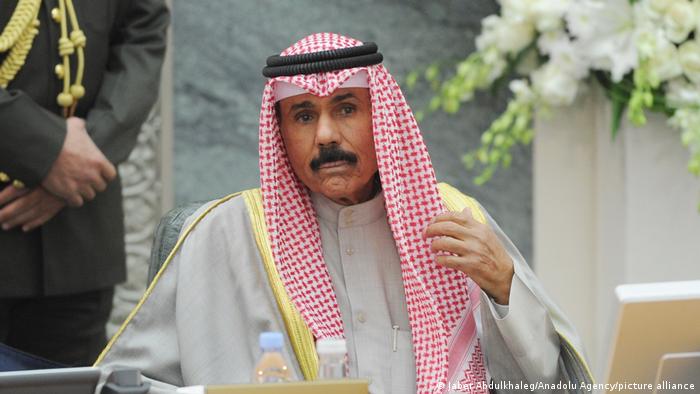 امير الكويت يعزي الملك بحادثة العقبة