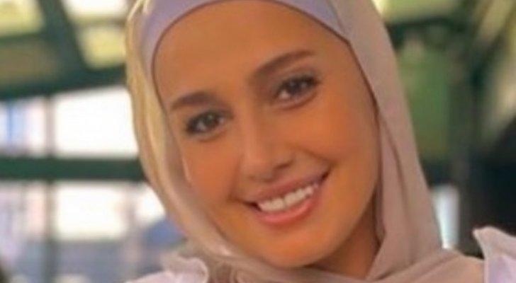 حلا شيحة تحذف صورة إبنتها بعد الانتقادات