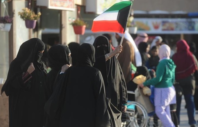 المرأة الكويتية..أساس المجتمع وشريكة الرجل في التنمية