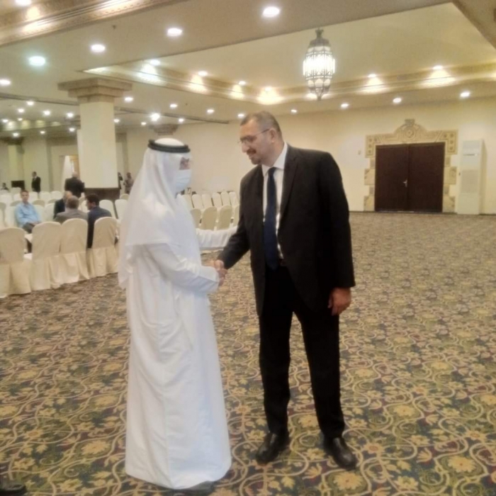 السفير الإماراتي يقدم واجب العزاء بوفاة شقيق وزير الدولة لشؤون رئاسة الوزراء