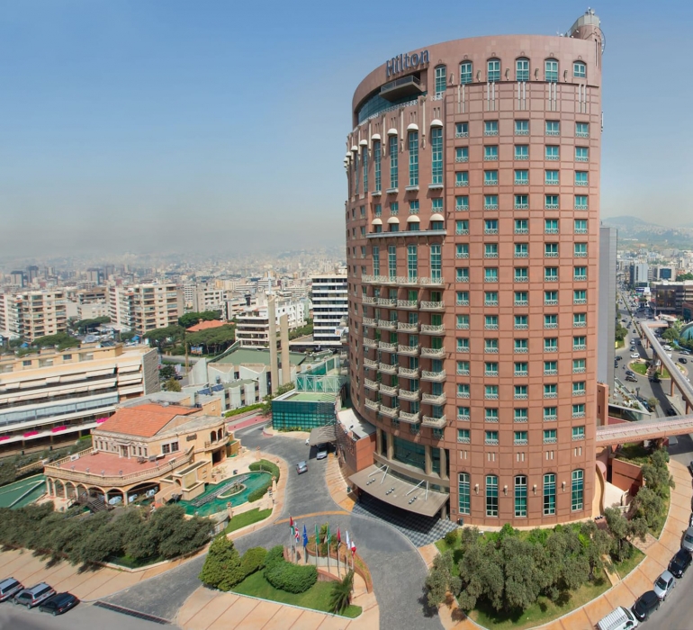 فندق هيلتون  بيروت متروليتان  بالاس يعلن عن فتح أبوابه من جديد