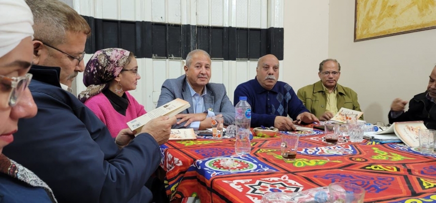 مثقفون مصريون يناقشون رواية  المهطوان  للكاتب رمضان الرواشدة.