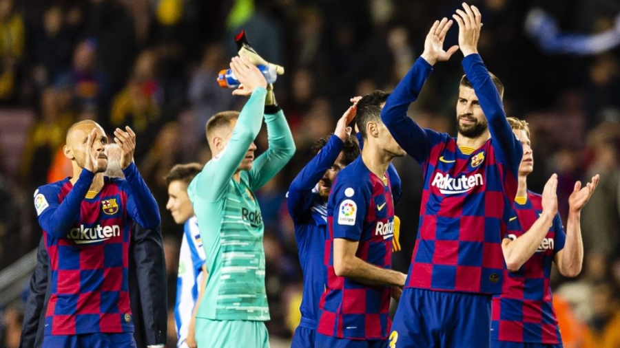 برشلونة يتوقع هدية من الفيفا بشأن صفقة ال 18 ثانية
