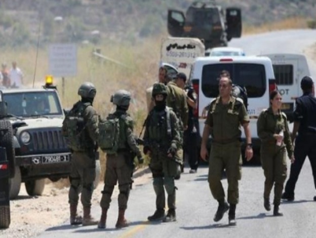الاحتلال يواصل حصار أريحا لليوم التاسع ويعتقل 17 فلسطينيا بالضفة