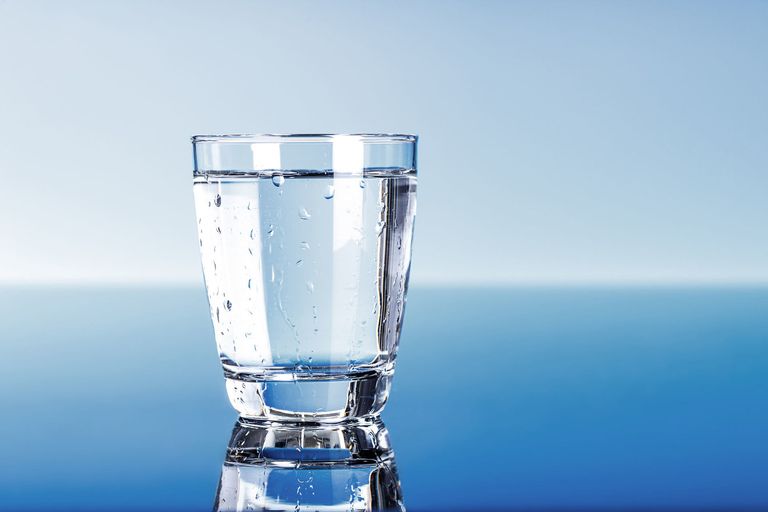 كيف تعرف أنك لاتشرب الكمية الكافية من الماء؟