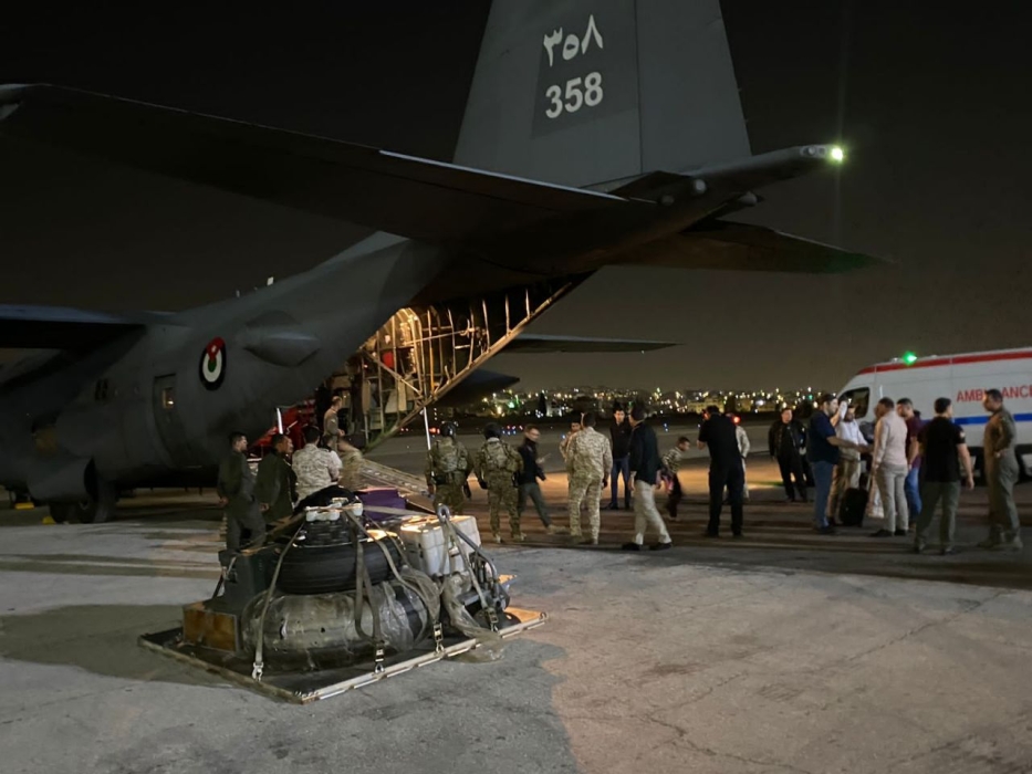 طائرة أردنية عاشرة تجلي 69 شخصا من السودان