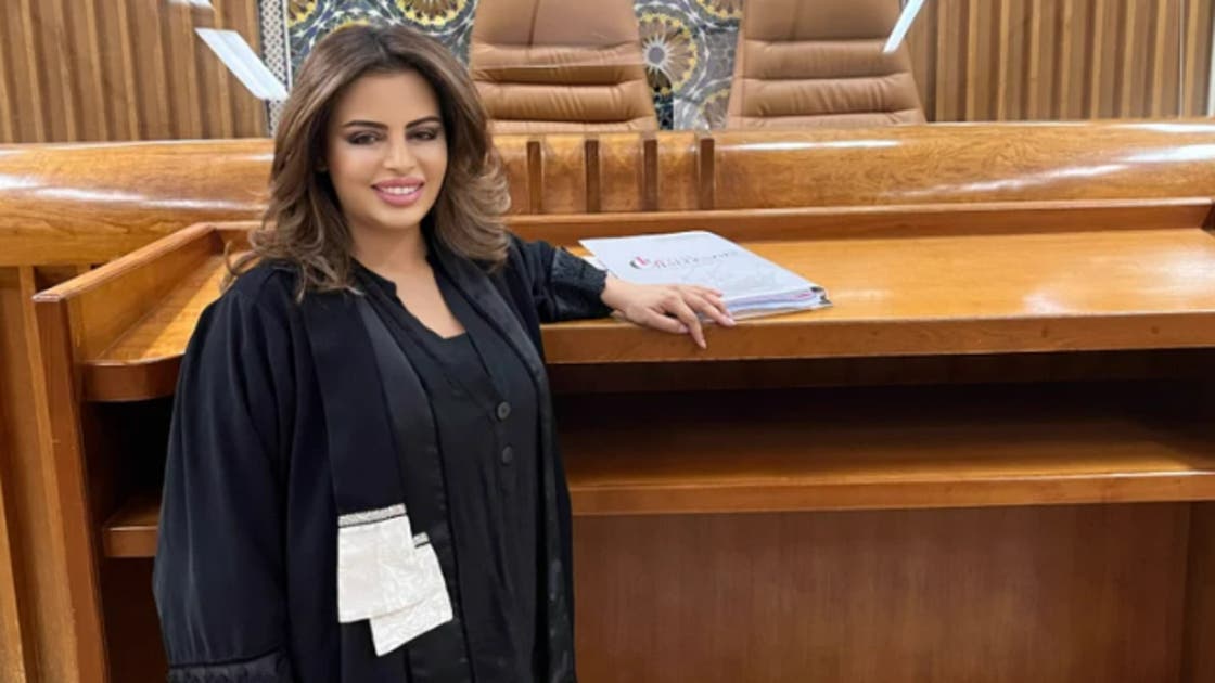 محامية كويتية تثير جدلاً: اسجنوا النواب المسافرين لبلاد الاختلاط!