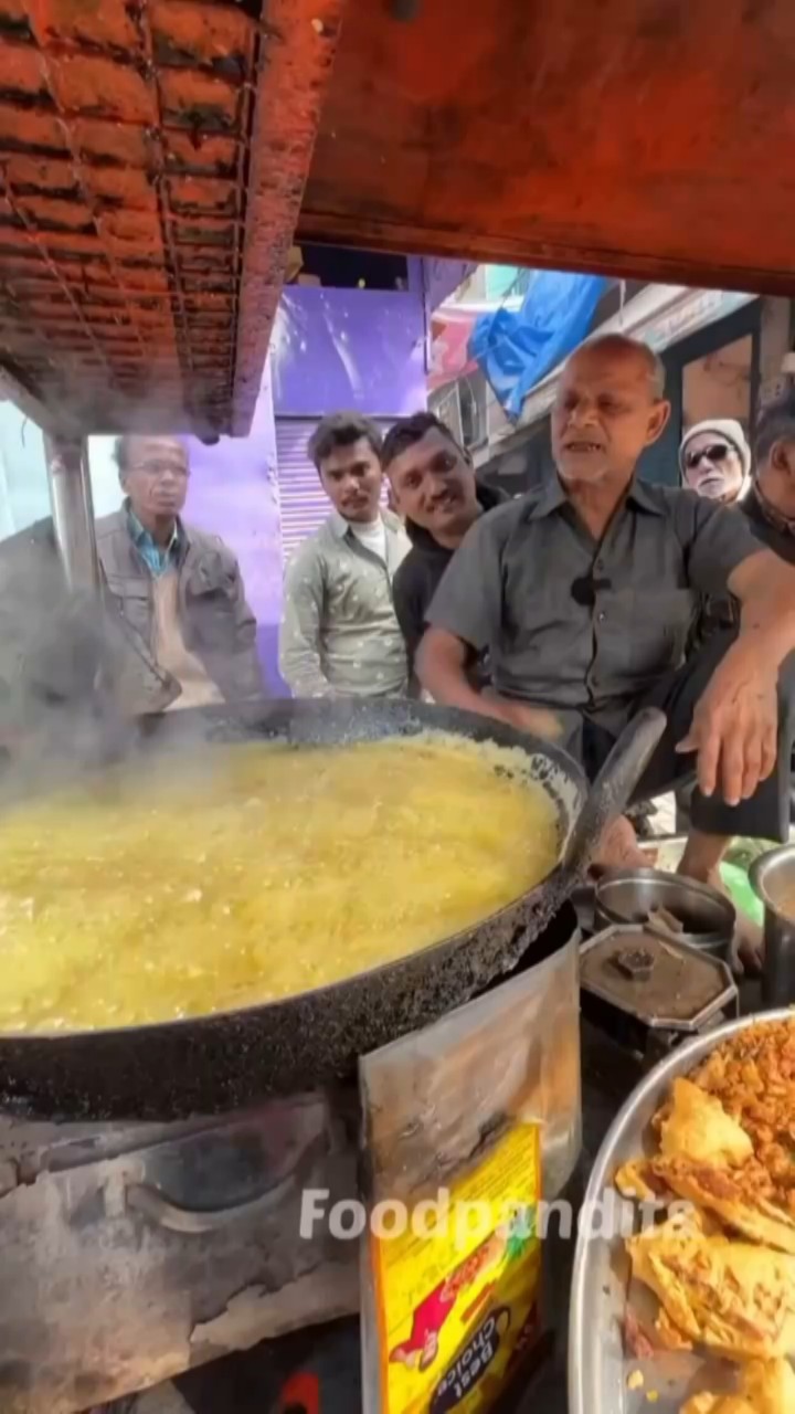 فيديو لرجل هندي يثير إلإستغراب على مواقع التواصل الإجتماعي