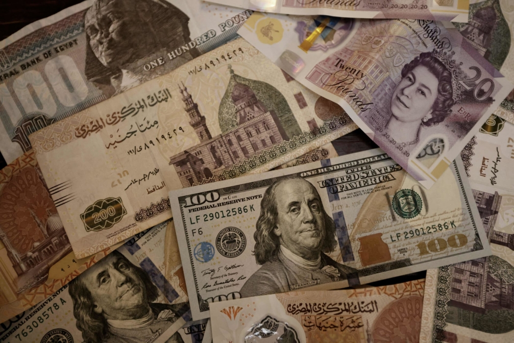 سعر الدولار في مصر يسجل مستوى قياسياً جديداً بالسوق الموازية