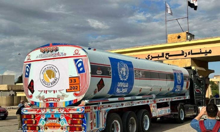 الأونروا تتلقى نصف احتياجاتها من الوقود لتشغيل عملياتها في غزة