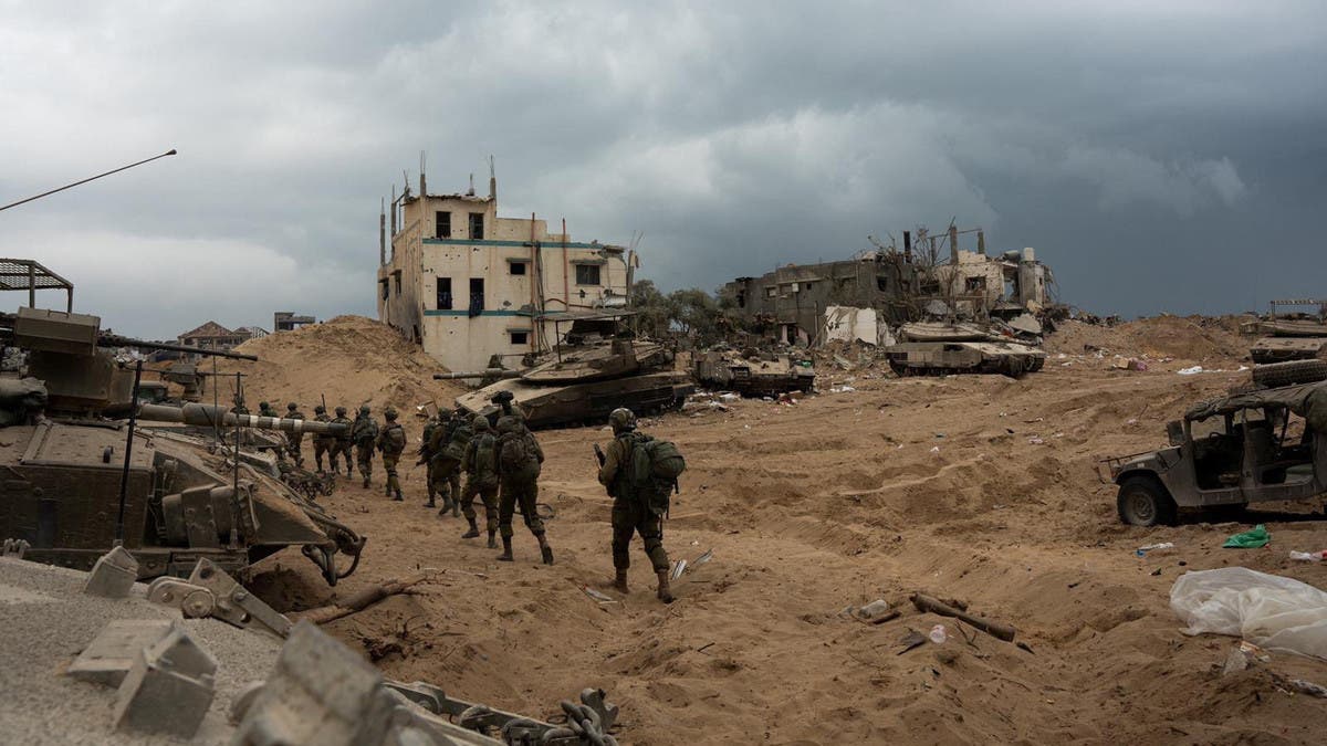 إسرائيل تهاجم جباليا.. وحماس تعلن تدمير ناقلة جند إسرائيلية
