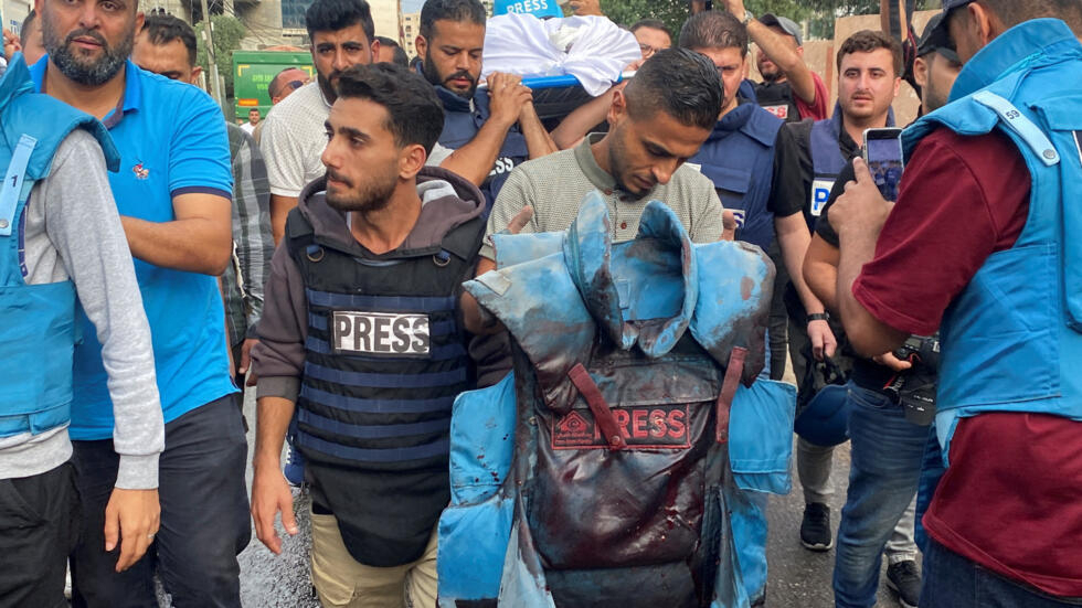 القائمة  ارتفاع عدد الشهداء الصحفيين في غزة إلى 105
